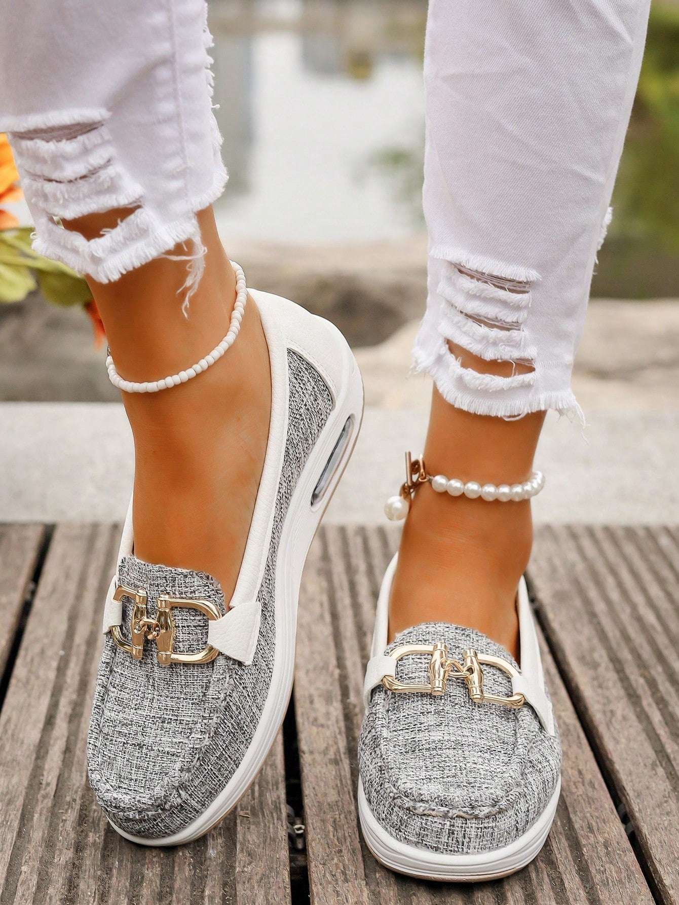 EB EMERY™ | MERCEDITAS CON TACHUELAS