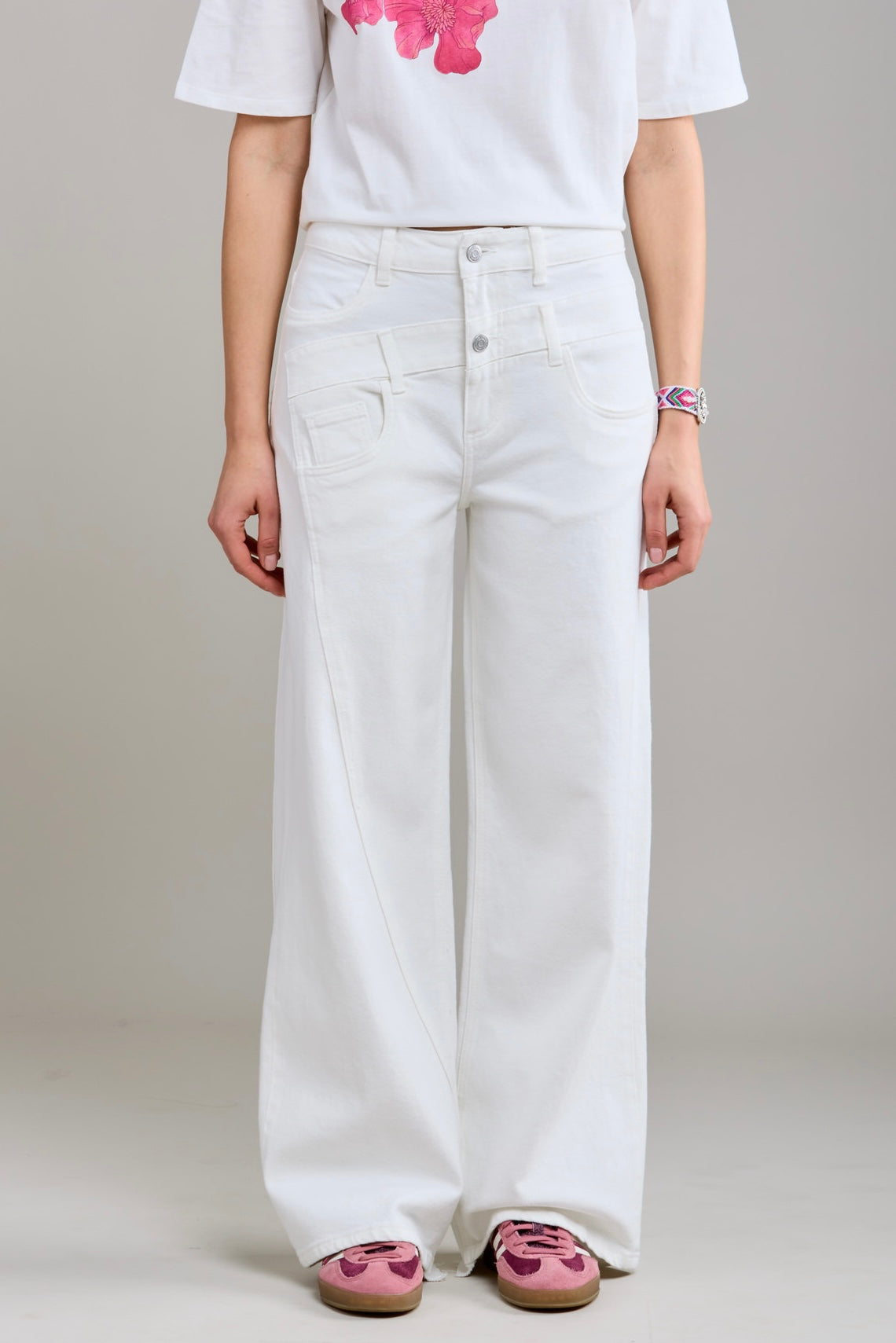 EB Cher White Jeans