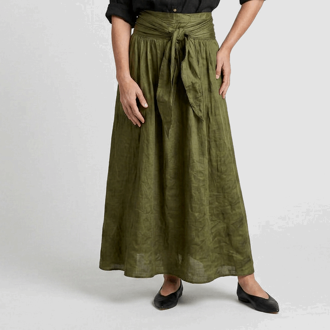 EVA BLANCA™ Vera – Conjunto Elegante de Dos Piezas (Blusa Negra y Falda Midi Verde Oliva)