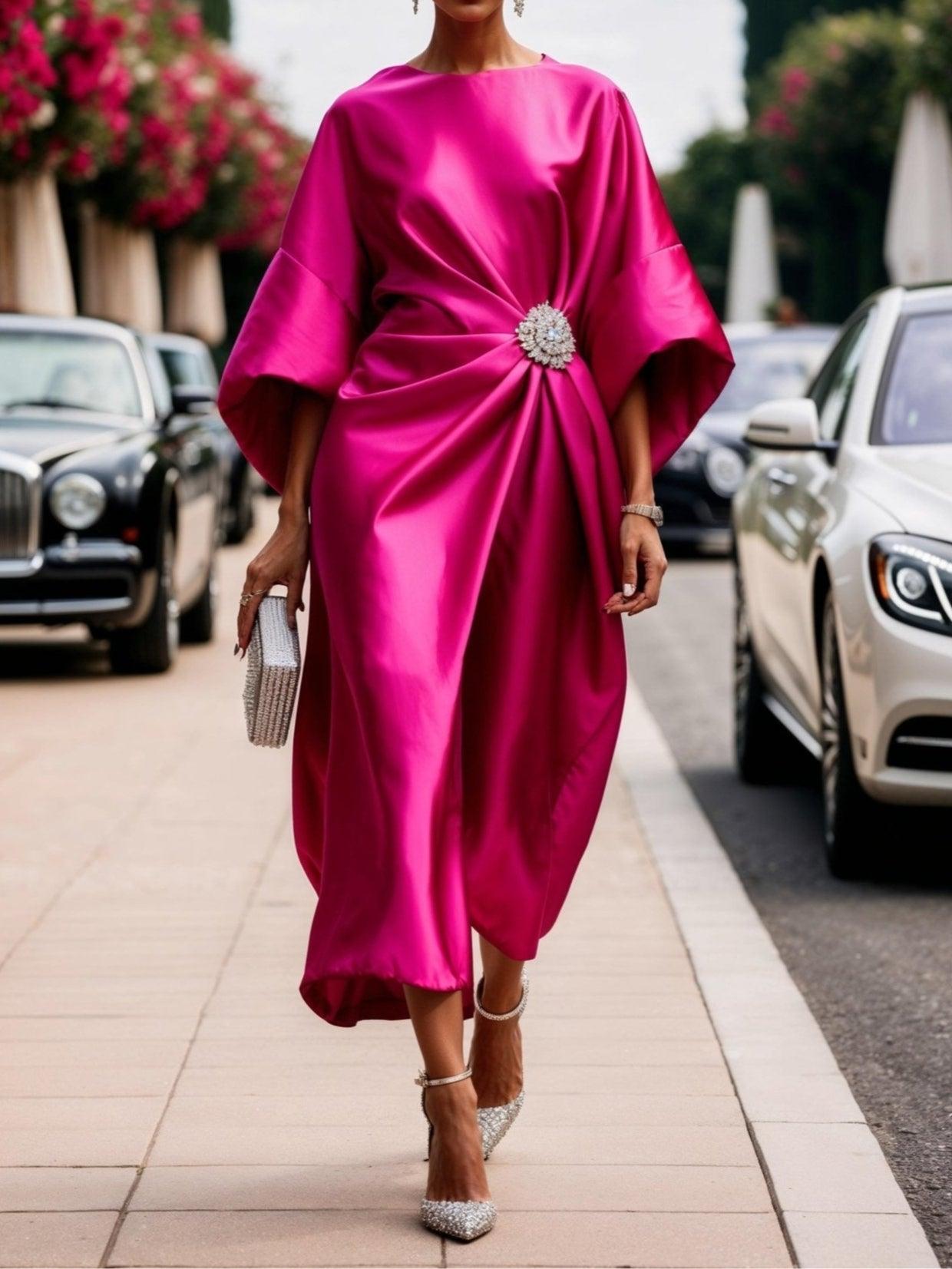 EB RESPLANDOR™ | VESTIDO LARGO DE SATÉN BRILLANTE