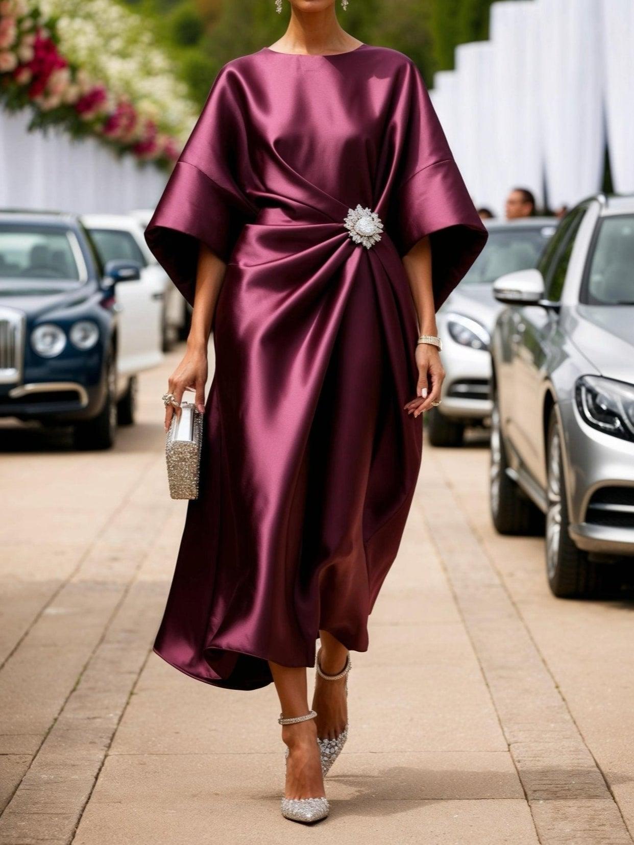 EB RESPLANDOR™ | VESTIDO LARGO DE SATÉN BRILLANTE