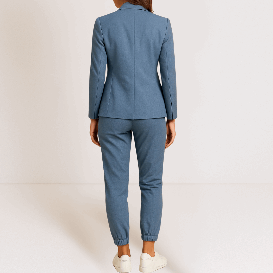 EB Beatriz™ | Elegancia moderna en un conjunto cómodo