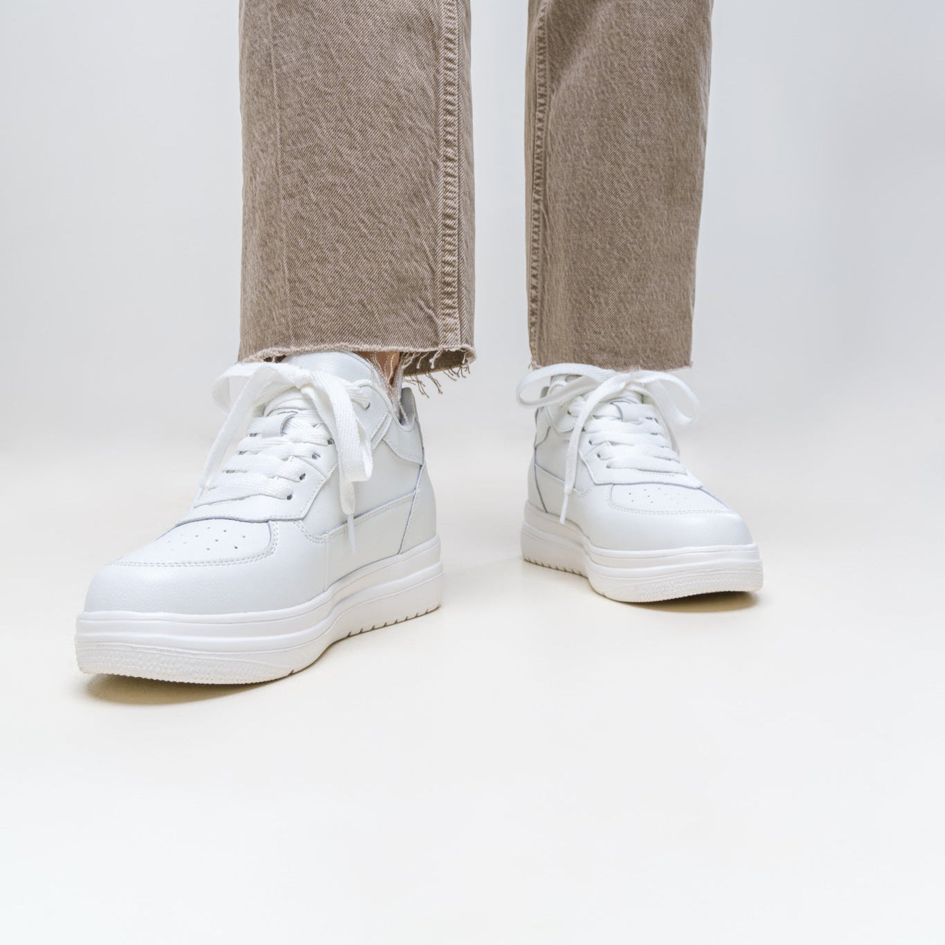 EB ELEVATESHOES WHITE CLASSY