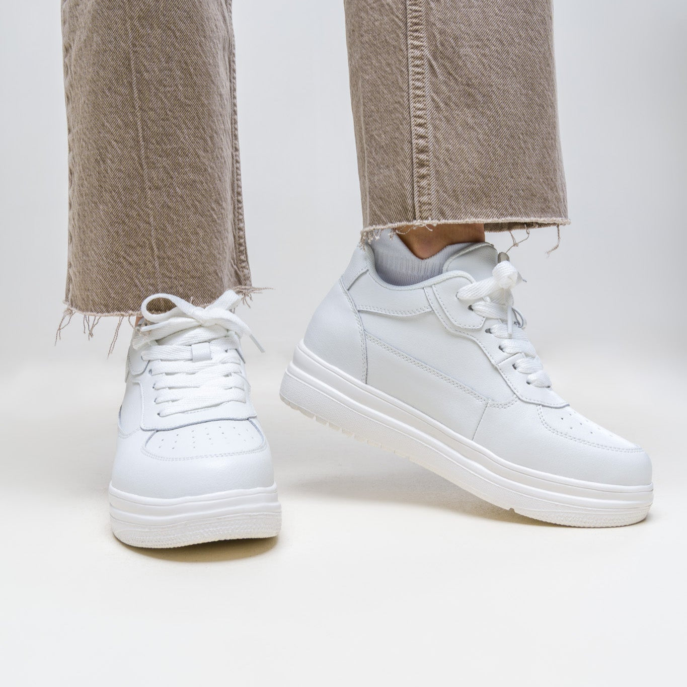 EB ELEVATESHOES WHITE CLASSY