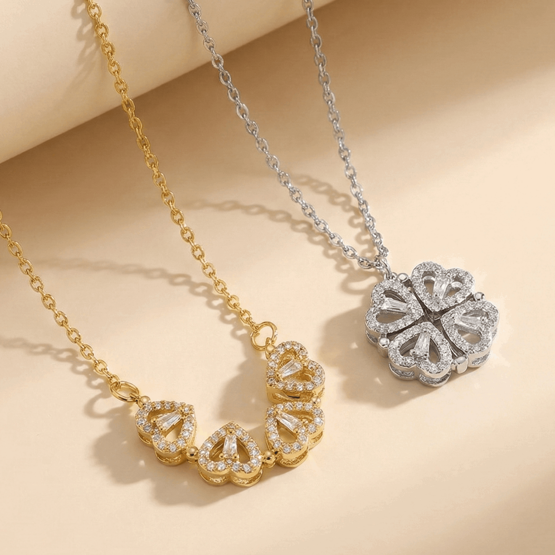 Collar de trébol de cuatro hojas con forma de corazón plegable magnético