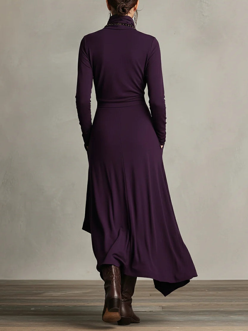 Sandra | Vestido largo plisado asimétrico con cuello alto morado
